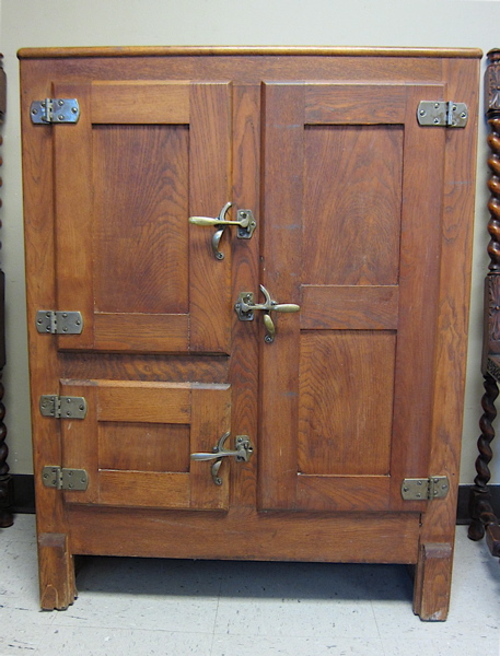 Appraisal: THREE-DOOR OAK ICE BOX American c with original galvanized metal