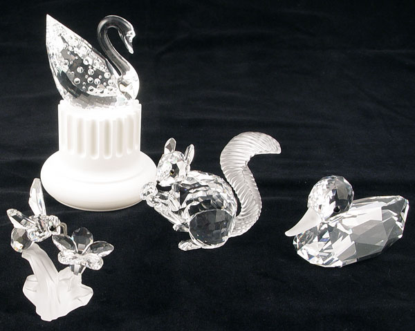 Appraisal: SWAROVSKI AUSTRIAN CRYSTAL SQUIRREL DUCK BUMBLE BEE CENTENARY SWAN pieces