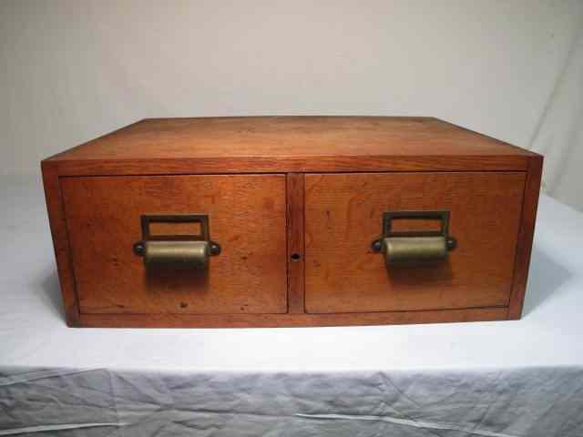 Appraisal: Antique oak card filing box Brass hardware handles on front