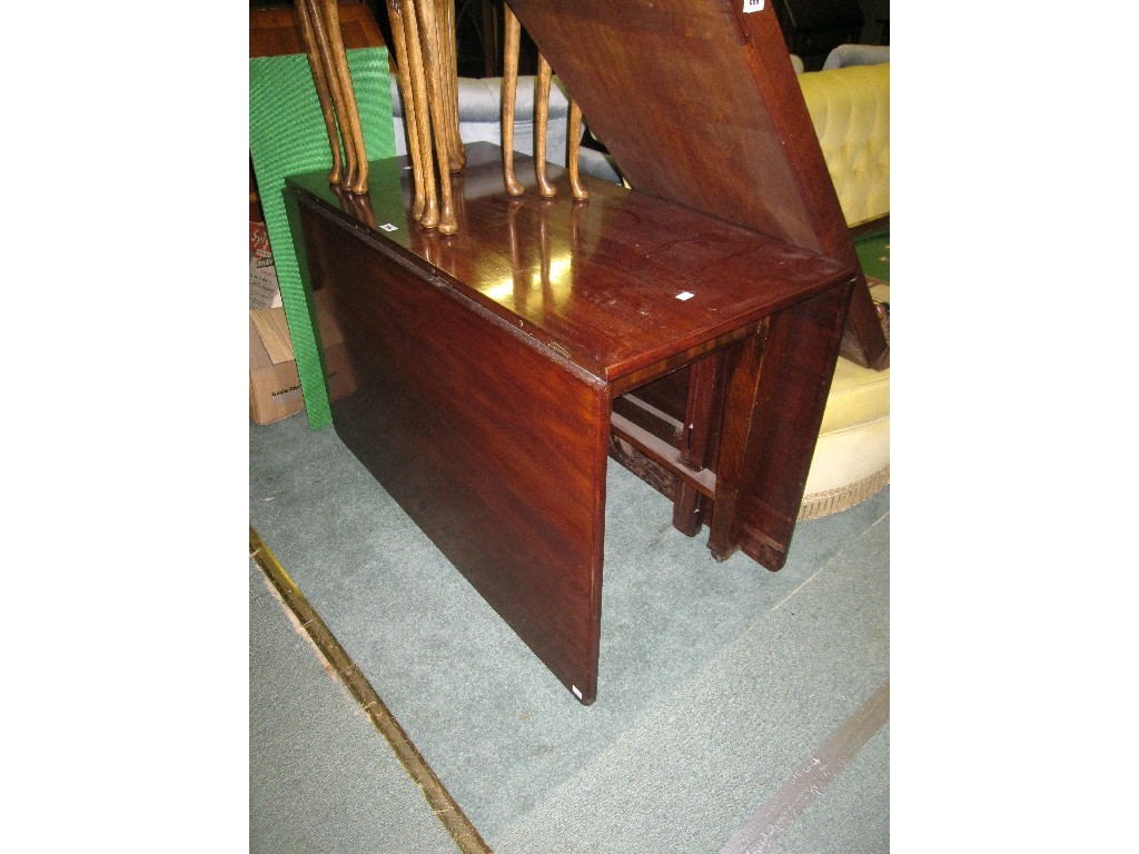 Appraisal: Mahogany gateleg table