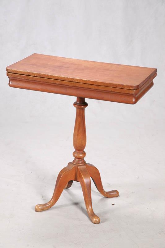 Appraisal: CHILDS SIZE LIFT TOP GAME TABLE Walnut with turned pedastal