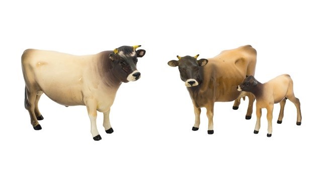 Appraisal: A Beswick Jersey bull No a Jersey cow 'Newton Tinkle'