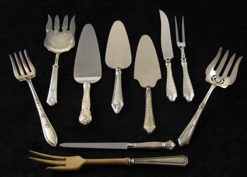 Appraisal: Group of Sterling Handled Flatware pieces including pie cake servers