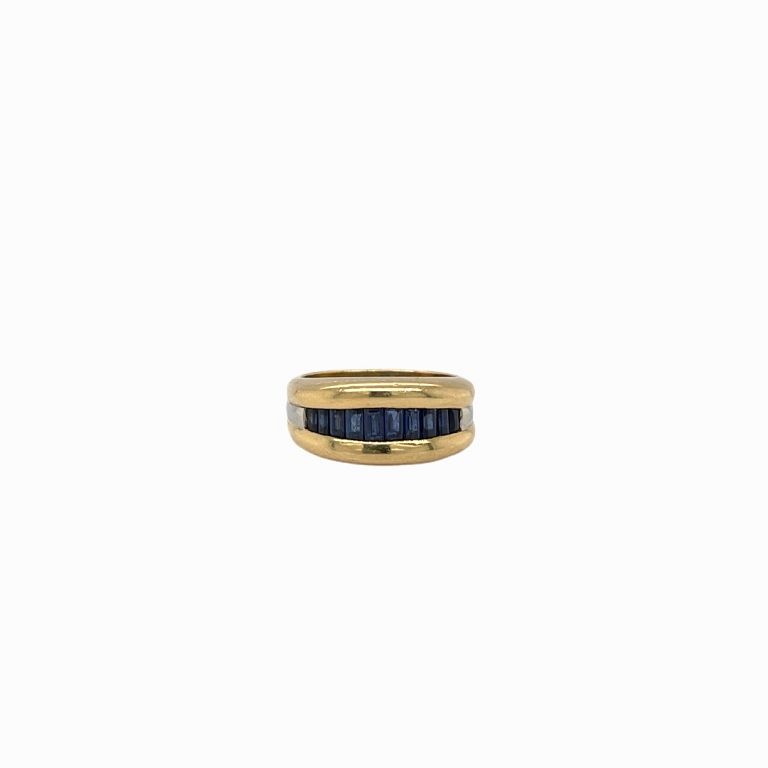 Appraisal: Men's K Sapphire Ring Men's K Sapphire Ring Total Weight