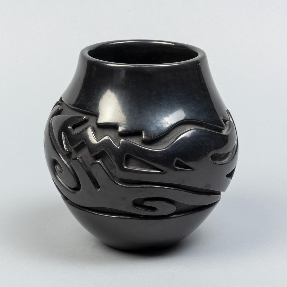 Appraisal: TERESITA NARANJO POT WITH CARVED AVANYU DESIGNTeresita Naranjo Santa Clara