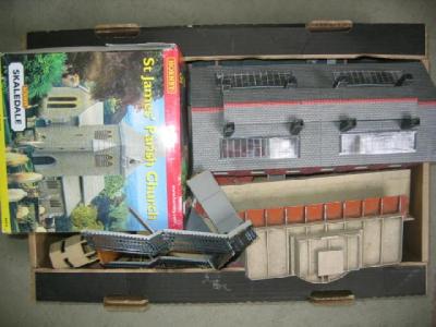 Appraisal: Line side buildings and stations by Hornby and Hornby Dublo