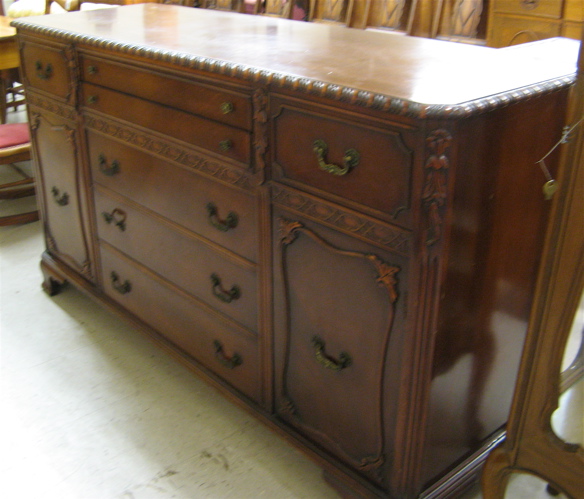 Appraisal: CHIPPENDALE STYLE MAHOGANY BUFFET Bernhardt Furniture Co Lenoir North Carolina