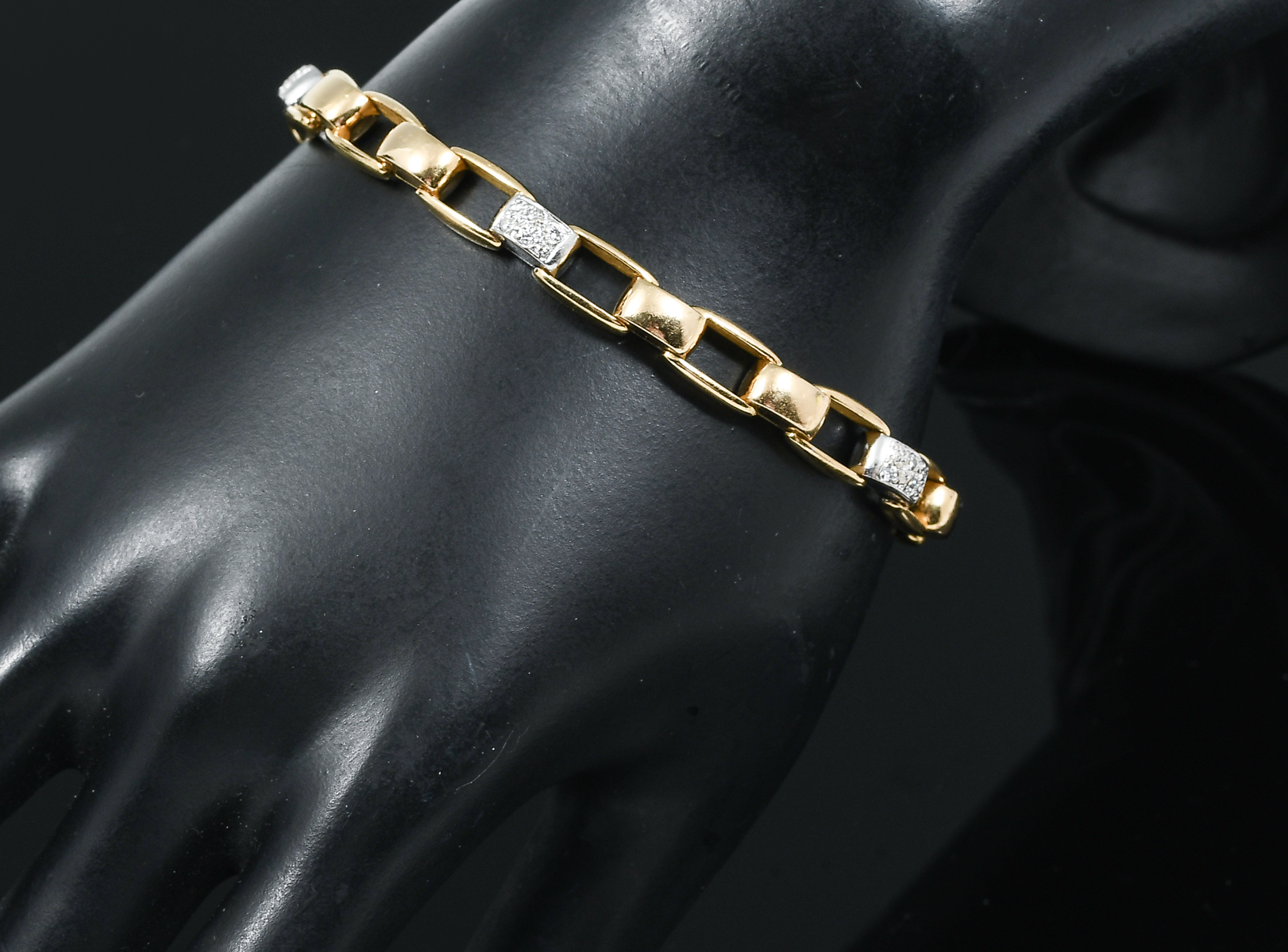 Appraisal: TONE K PAVE DIAMOND OPEN LINK BRACELET BY RAMON Luxurious