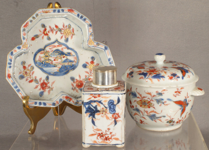 Appraisal: Chinese export porcelain Chinese Imari pcs to include covered sugar