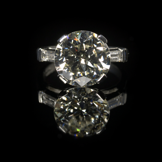 Appraisal: Fine Lady's Platinum and Diamond Engagement Ring composed of a