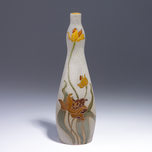 Appraisal: Fine ROSEVILLE Fudjiyama gourd-shaped vase decorated with brown blossoms and