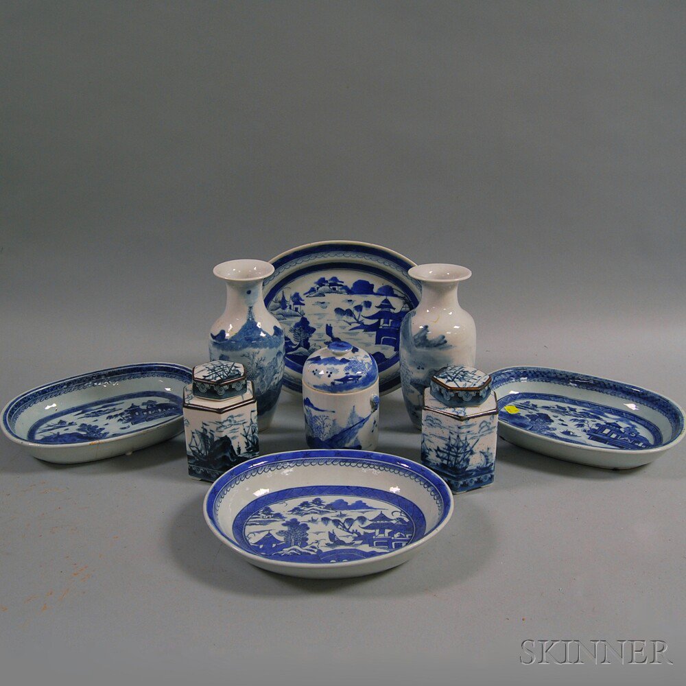 Appraisal: Nine Blue and White Chinese Export Porcelain Items four decorated