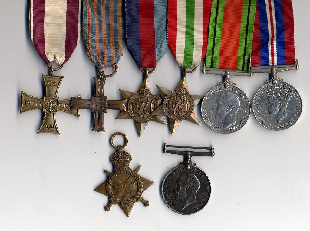 Appraisal: World War One Pair - Star and British War Medal