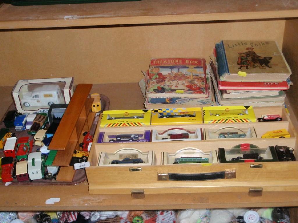 Appraisal: A collection of various die-cast model vehicles and an assortment