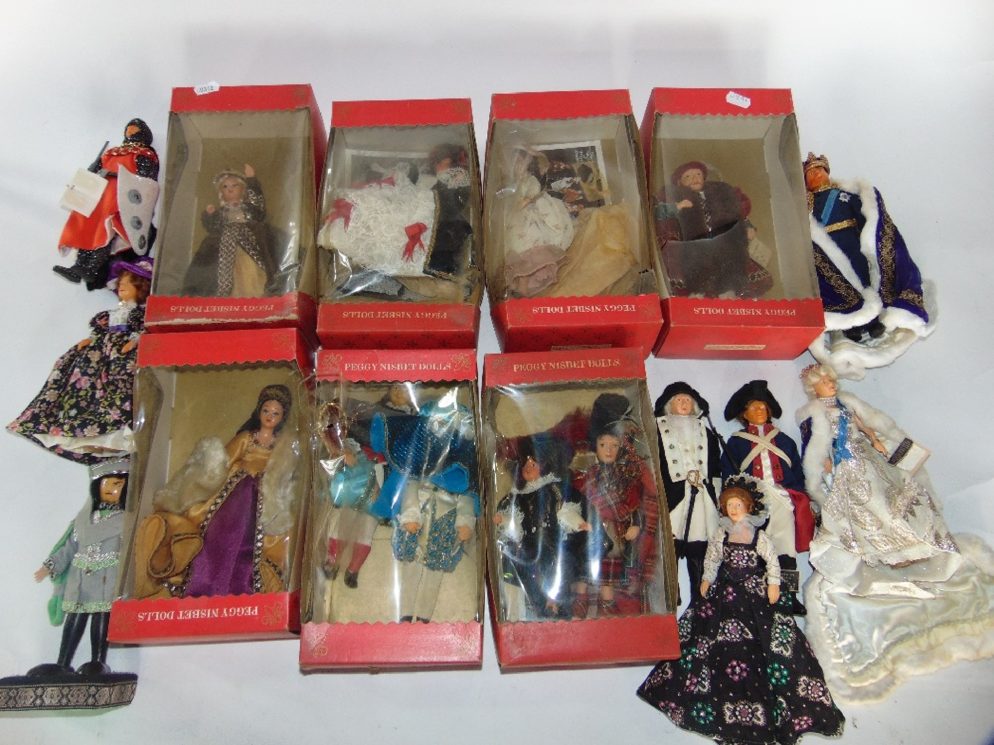 Appraisal: A collection of seven boxed and various further unboxed dolls