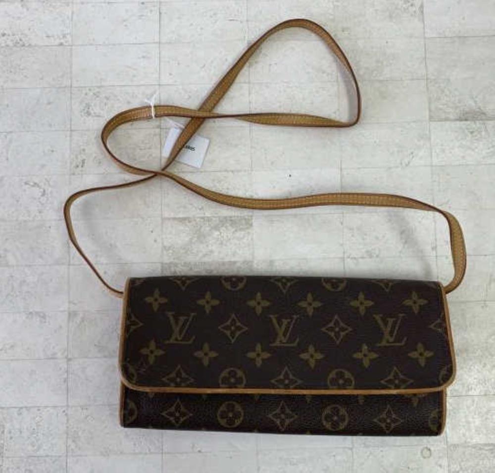 Appraisal: LOUIS VUITTON BROWN TWIN SHOULDER BAGLouis Vuitton brown Twin shoulder