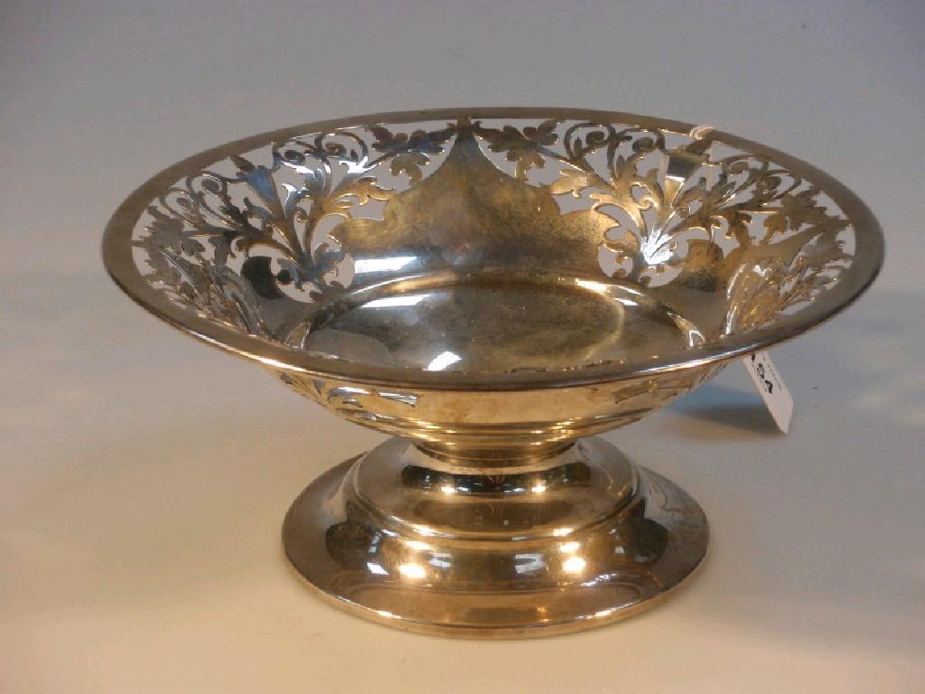 Appraisal: An Edward VII silver pedestal dish by George David Rattray