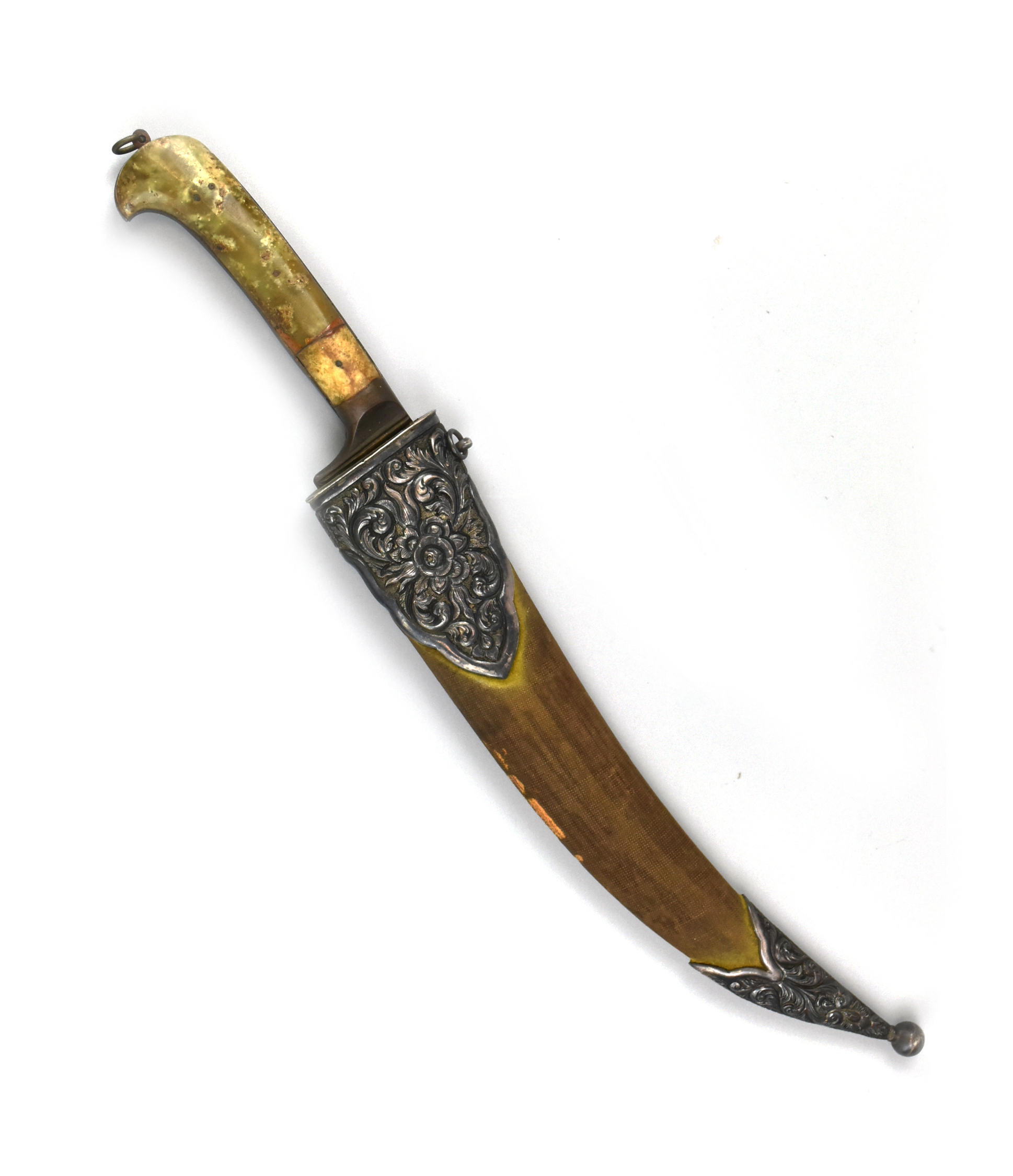 Appraisal: A Persian jade handled dagger in sheath with curved blade