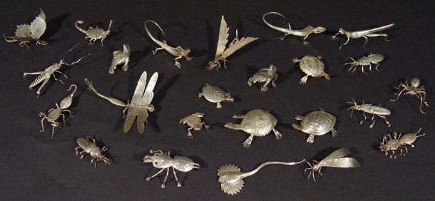 Appraisal: Twenty four Japanese silver insects and animals including grasshoppers butterflies