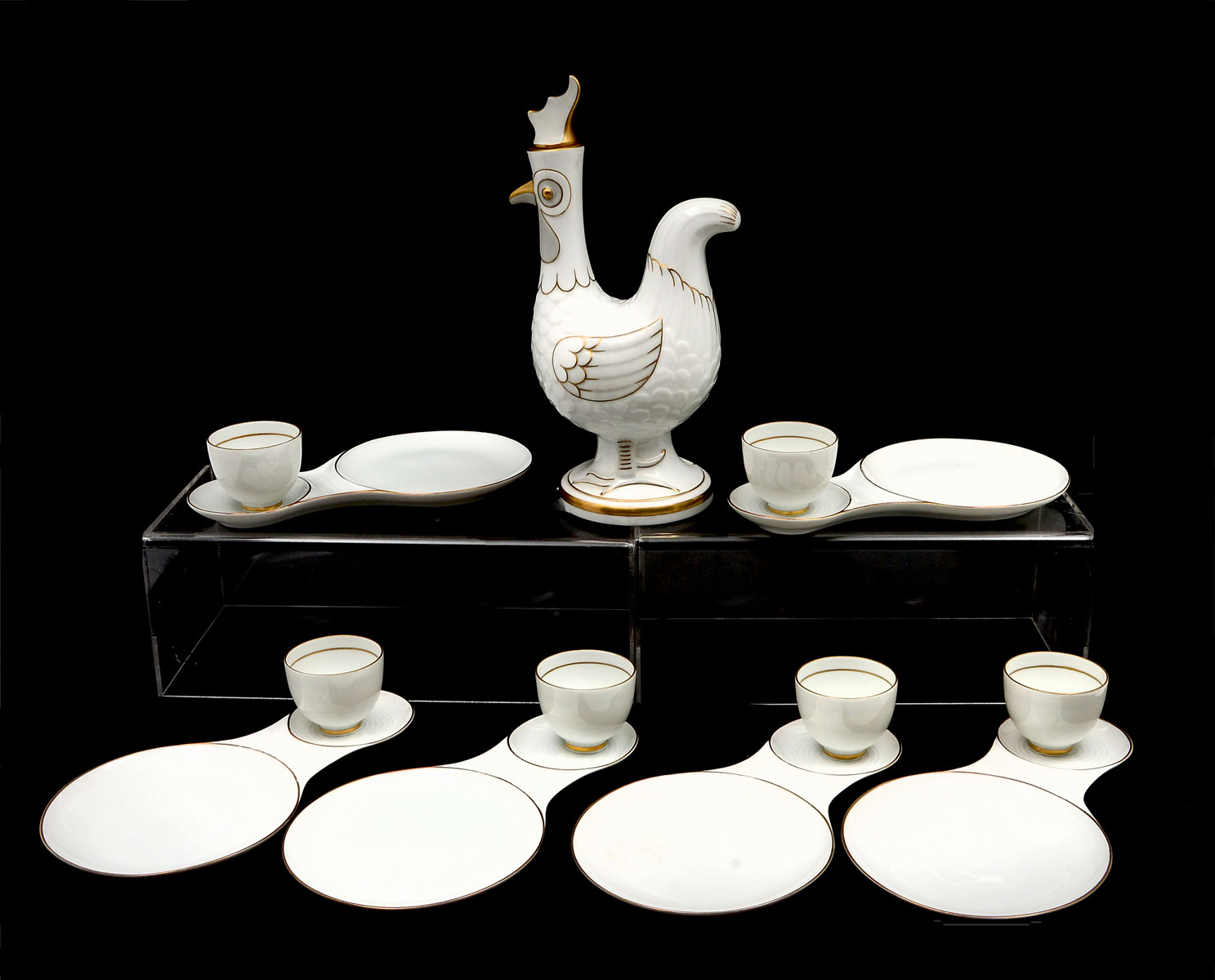 Appraisal: PC B G DANISH TEA SET AND CARAFE Elegant cream