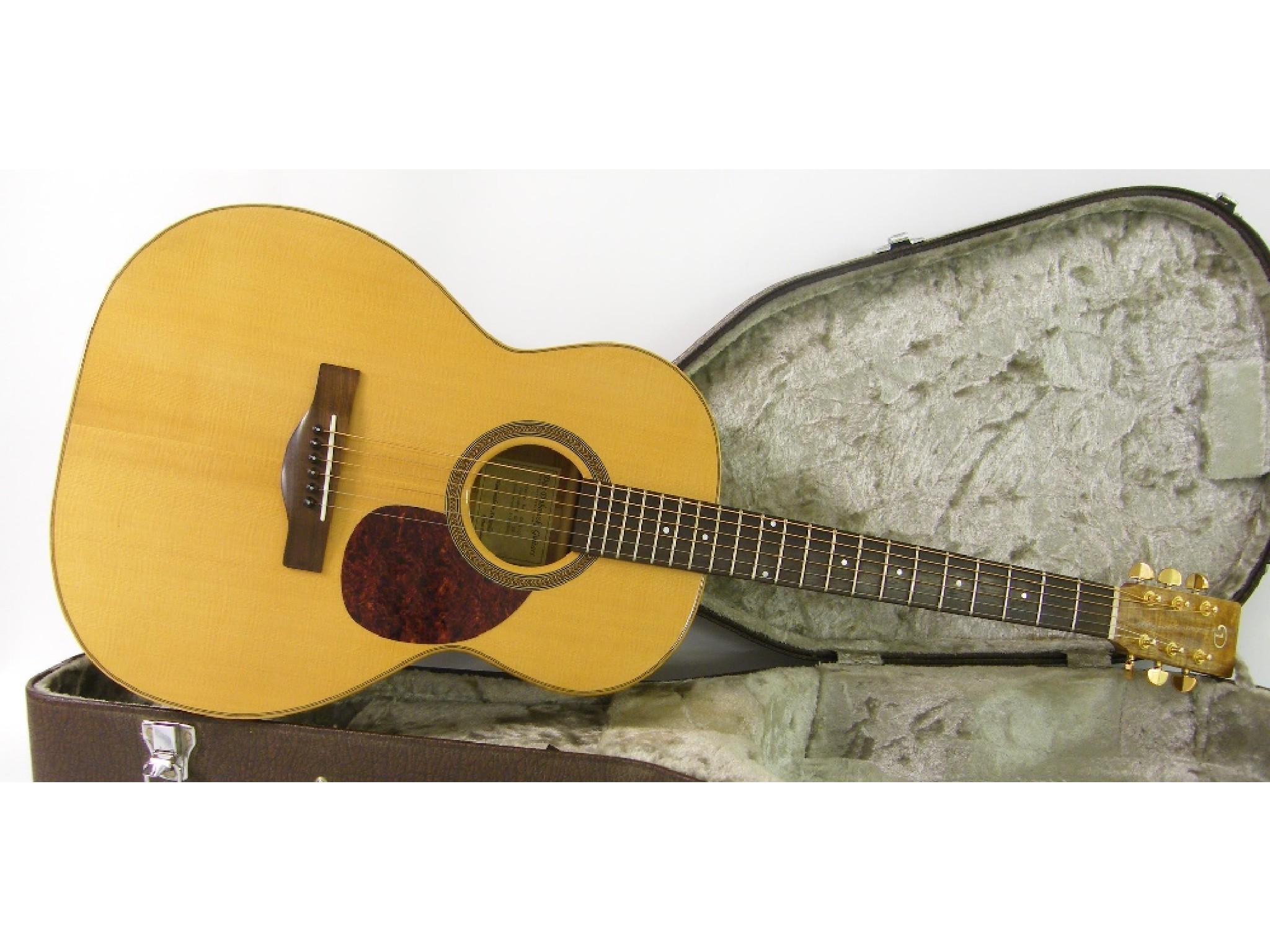 Appraisal: Dan Dubowski OM size electro-acoustic guitar made in Australia ser