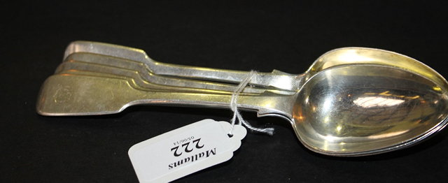 Appraisal: A SET OF SIX SILVER FIDDLE PATTERN DESSERT SPOONS London