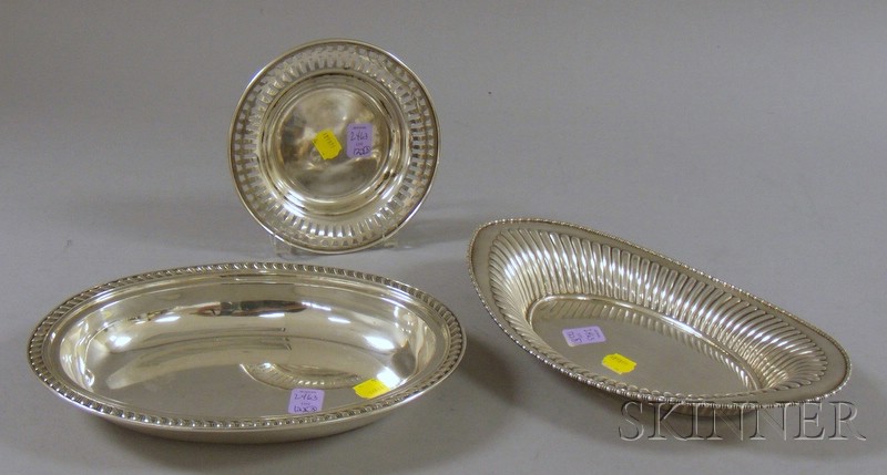 Appraisal: Three Small Sterling Serving Articles Fenniman Company small plate with