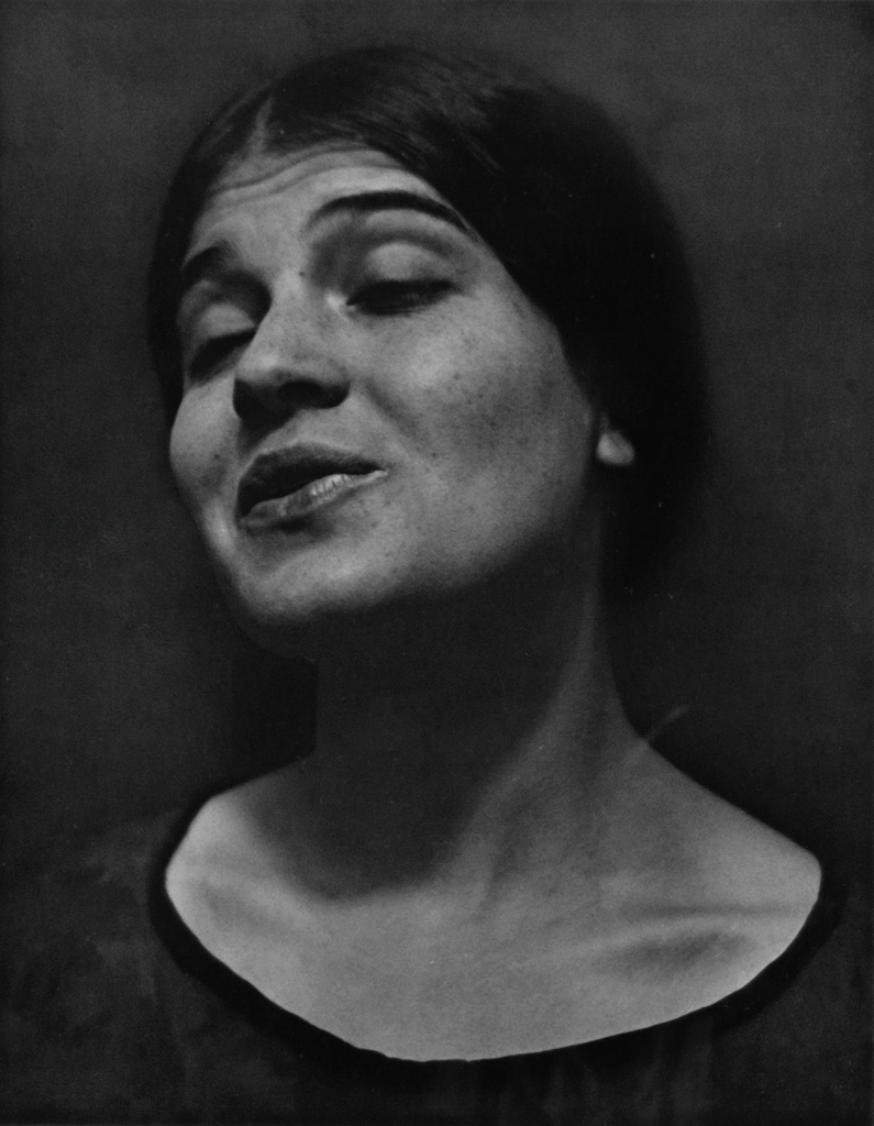 Appraisal: EDWARD WESTON - COLE WESTON - Tina Modotti reciting Silver