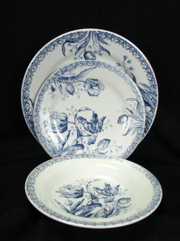 Appraisal: Luncheon Set of Gien France 'Tulipes' China including eight ''