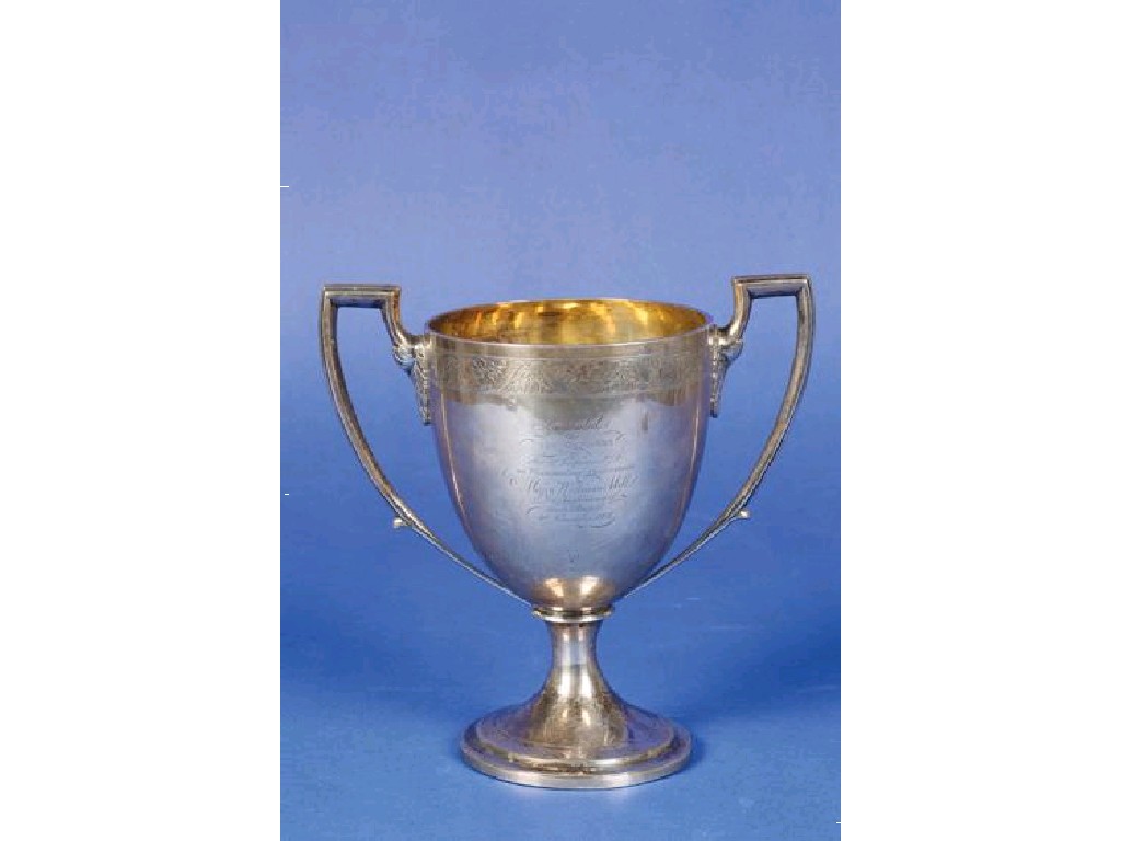 Appraisal: AN EARLY TH CENTURY TWO HANDLED CUP engraved with a