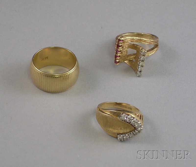 Appraisal: Two kt Gold and Diamond Rings one set with red