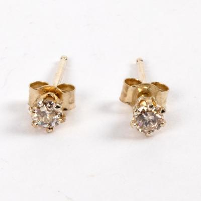 Appraisal: A pair of diamond ear studs the stones approximately mm