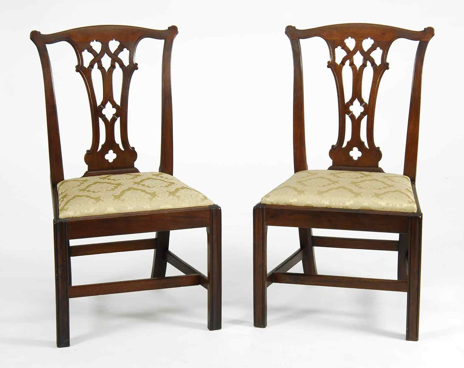 Appraisal: PAIR OF ANTIQUE AMERICAN CHIPPENDALE SIDE CHAIRSMassachusetts or Rhode Island