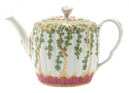 Appraisal: Worcester Porcelain Teapot th century in the Hop Trellis pattern