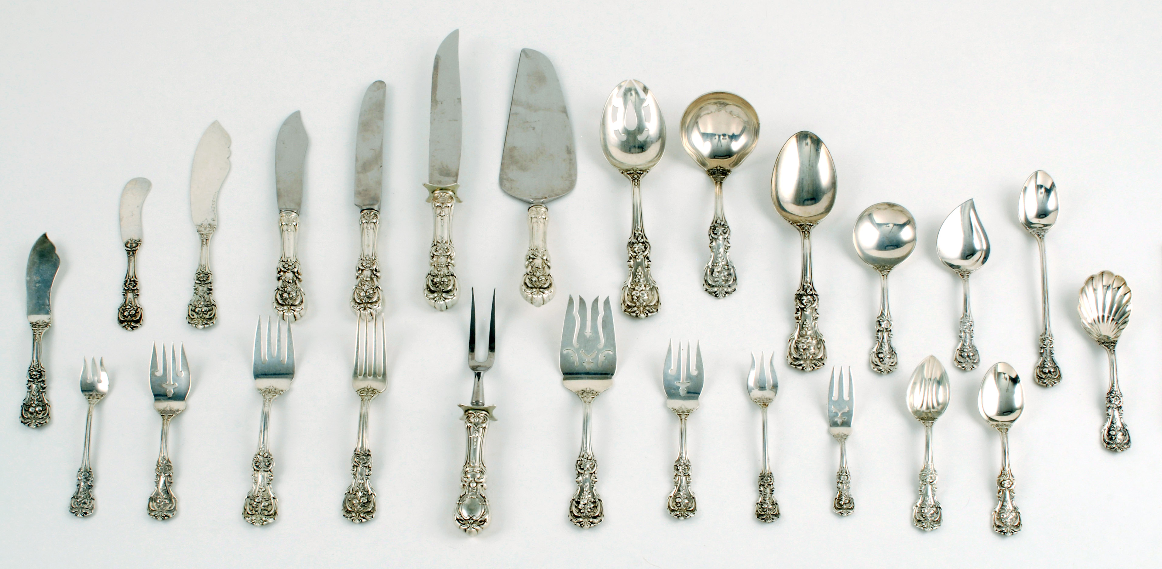 Appraisal: REED BARTON STERLING SILVER FLATWARE SERVICE In the Francis I