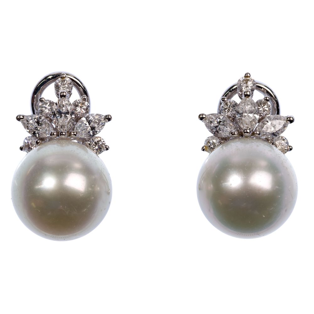 Appraisal: K WHITE GOLD PEARL AND DIAMOND PIERCED EARRINGSPair of French