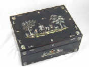 Appraisal: A th century lady's ebony sewing box the lid and