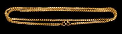 Appraisal: kt gold chain box style links scroll latch grams in