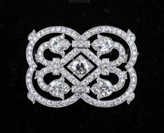 Appraisal: A Cartier Art Deco diamond set platinum brooch of openwork