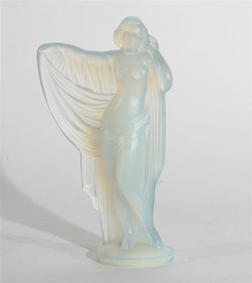 Appraisal: A Sabino opalescent glass figure acid etched Sabino Paris to