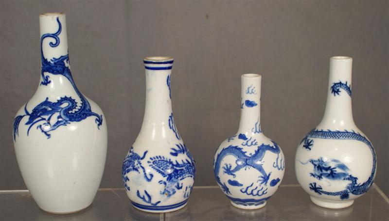 Appraisal: Lot of th th c Chinese vases all with dragon