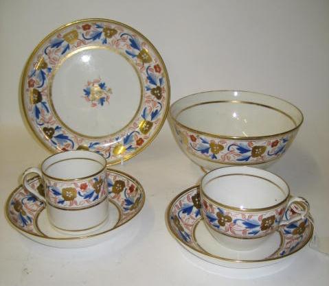 Appraisal: AN ENGLISH PORCELAIN PART TEA AND COFFEE SERVICE early th