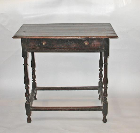 Appraisal: A QUEEN ANNE OAK SIDE TABLE the rectangular top with