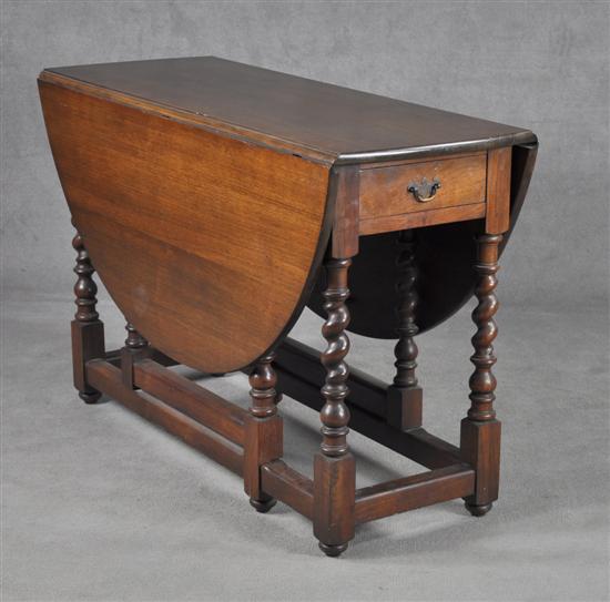 Appraisal: Walnut William Mary Style Gateleg Drop Leaf Table th Century