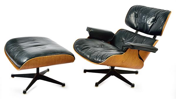 Appraisal: A CHARLES AND RAY EAMES LOUNGE CHAIR AND OTTOMAN c