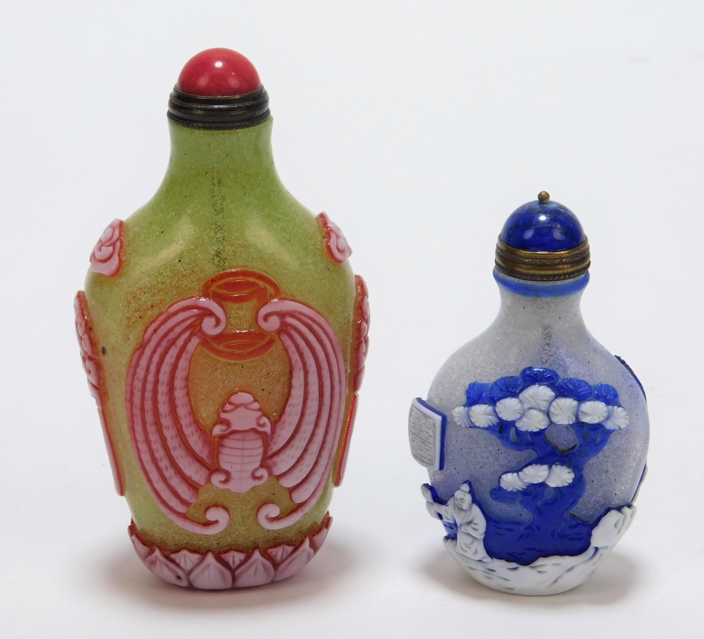 Appraisal: PC CHINESE PEKING GLASS SNUFF BOTTLES China th CenturyIncludes a