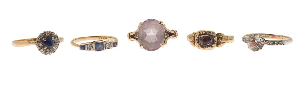 Appraisal: A collection of five gem set rings to include a