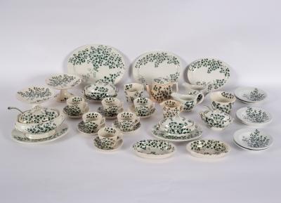 Appraisal: A Ridgeways doll's dinner service of Maidens Hair Fern pattern