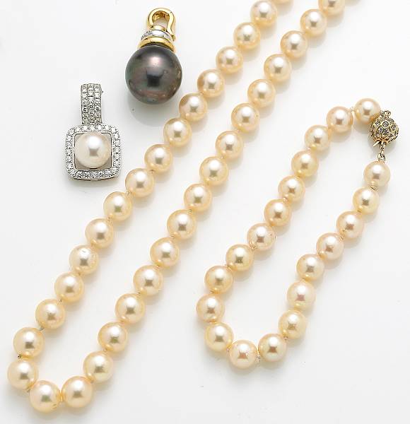 Appraisal: A group of four diamond colored cultured pearl cultured pearl