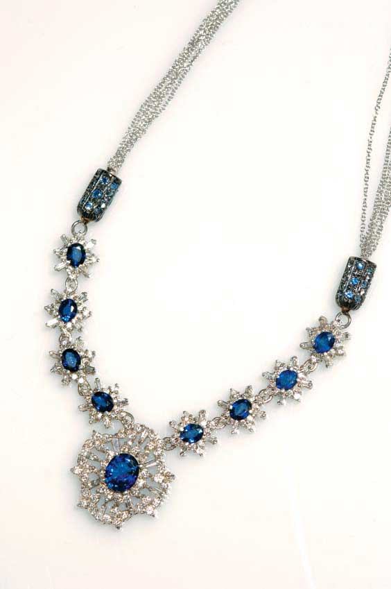 Appraisal: SAPPHIRE DIAMOND AND K GOLD NECKLACE Sapphire diamond and K